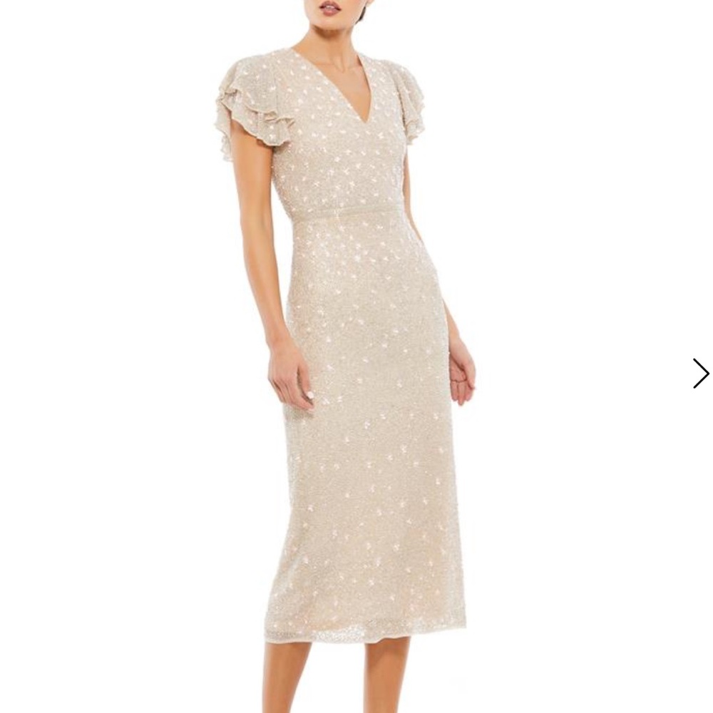 Almost NEW with tags blush pink/oyster sequined Macduggal gown in US size 6